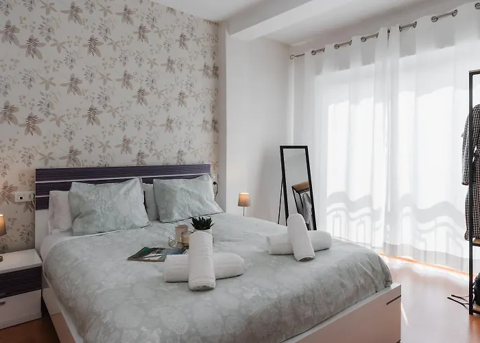 Tuguest Dílar Apartmán